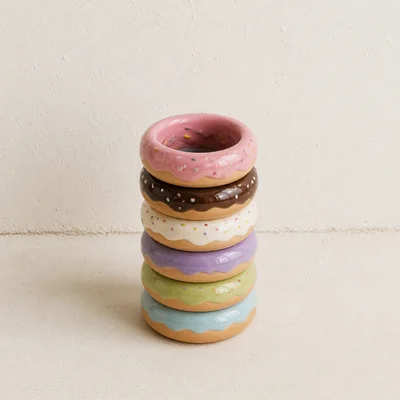Vase art side