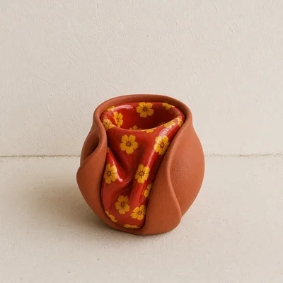 Vase art back